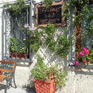 Tredomus Bed & Breakfast